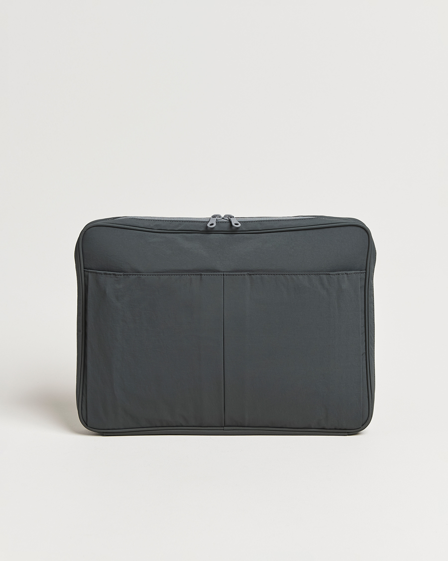 Herre | Tasker | mazi untitled | Nylon Laptop Pouch 16 Inch Grey