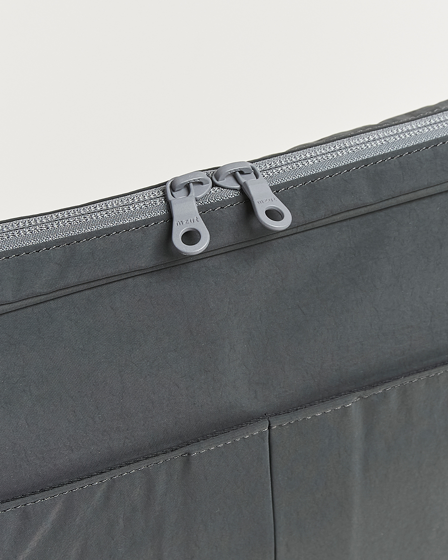 Herre | mazi untitled Nylon Laptop Pouch 16 Inch Grey | mazi untitled | Nylon Laptop Pouch 16 Inch Grey