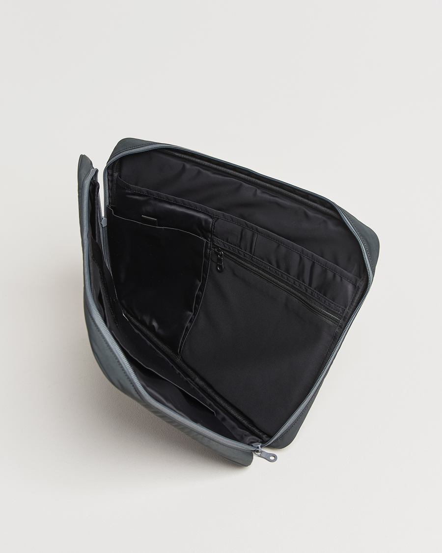 Herre | mazi untitled Nylon Laptop Pouch 16 Inch Grey | mazi untitled | Nylon Laptop Pouch 16 Inch Grey