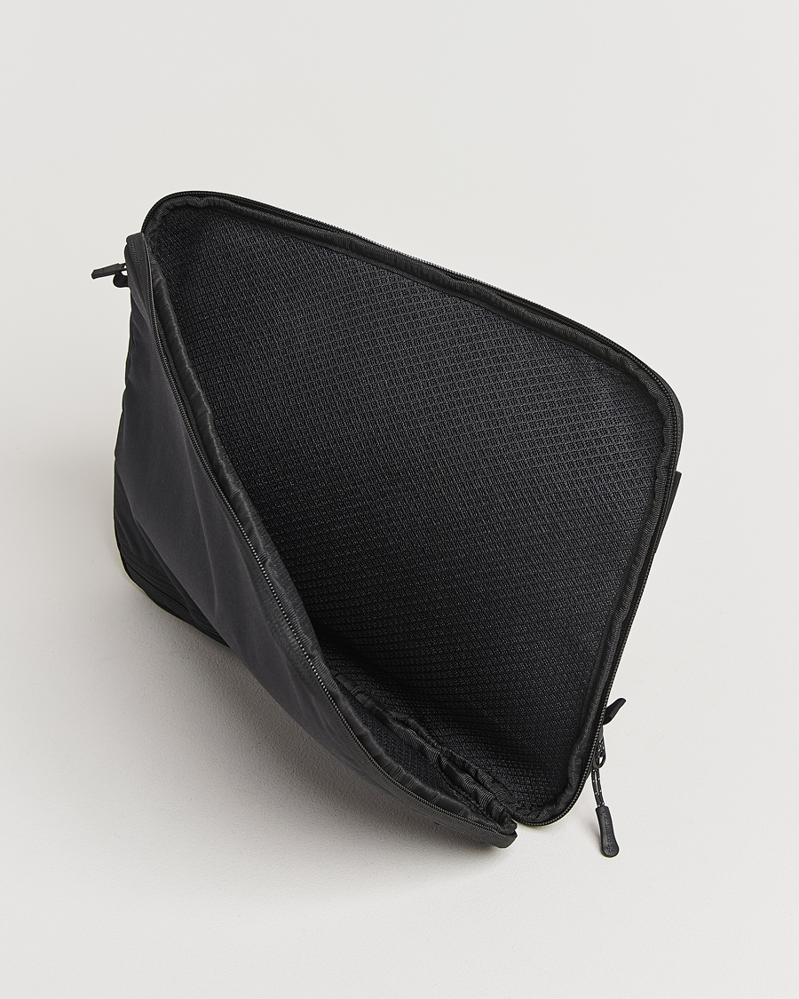 Herre | Snow Peak Everyday Use Laptop Case Black | Snow Peak | Everyday Use Laptop Case Black