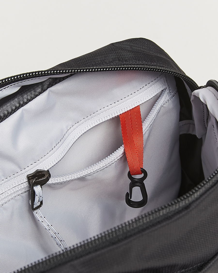 Herre | Arc'teryx Heliad Crossbody Bag Black | Arc'teryx | Heliad Crossbody Bag Black