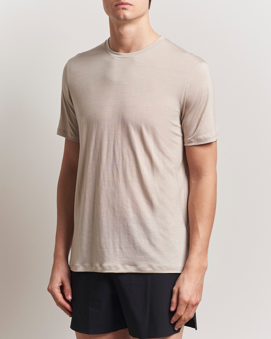 Herre | T-Shirts | Houdini | Tree Tencel T-Shirt Sandstorm