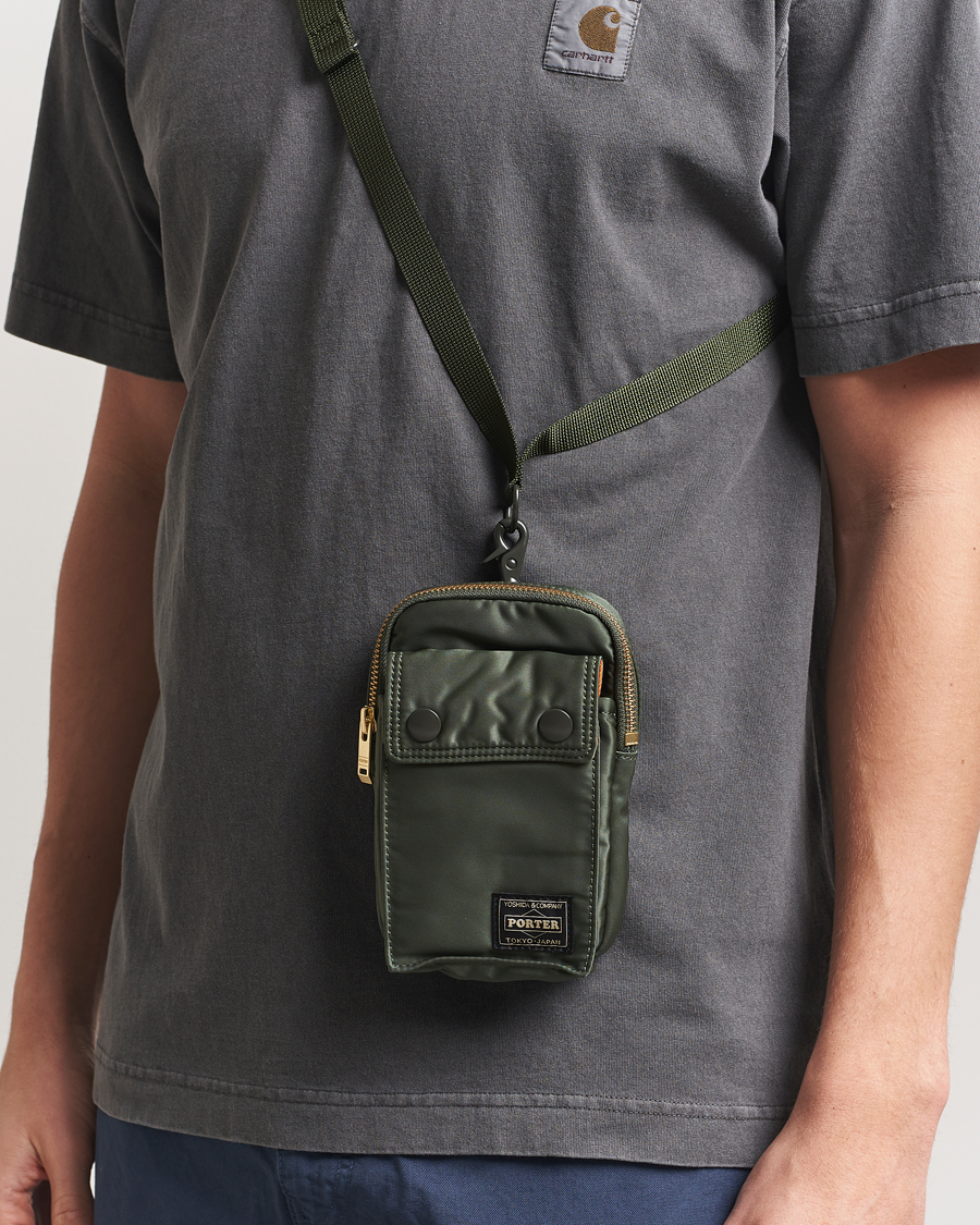 Herre | Tasker | Porter-Yoshida & Co. | Tanker Mobile Pouch Sage Green