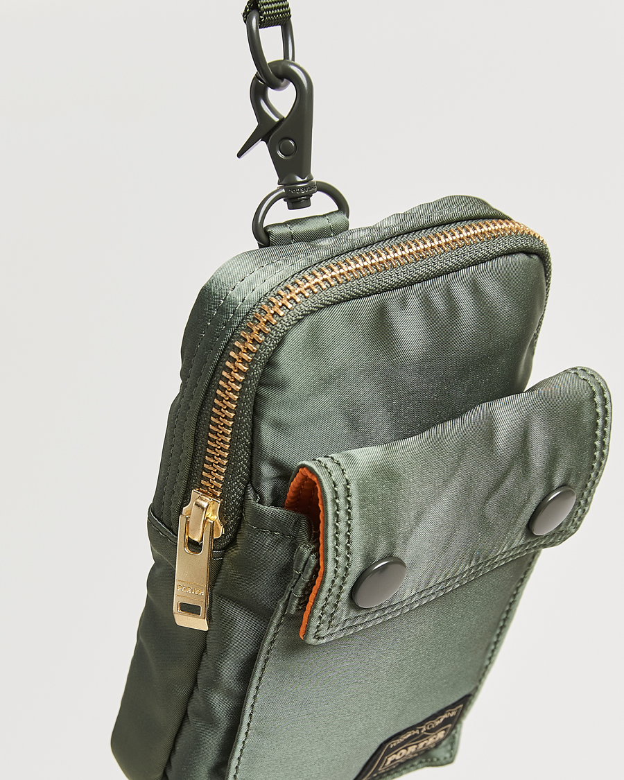 Herre | Tasker | Porter-Yoshida & Co. | Tanker Mobile Pouch Sage Green
