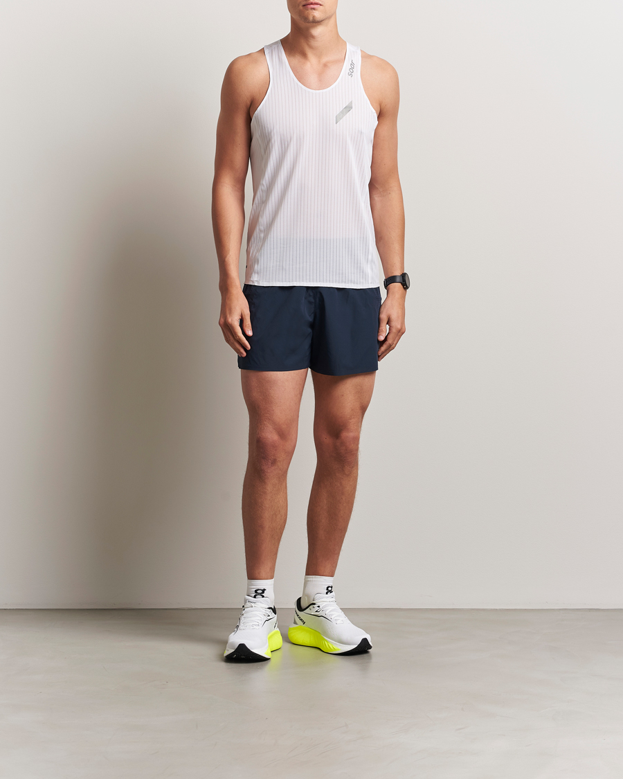 Herre | T-Shirts | SOAR Running | Race Vest White