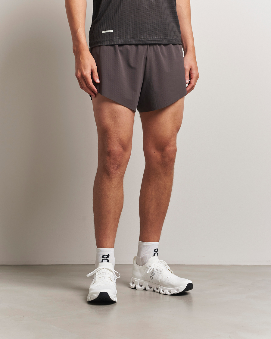 Herre | Shorts | SOAR Running | Hot Weather Short Shale/Black