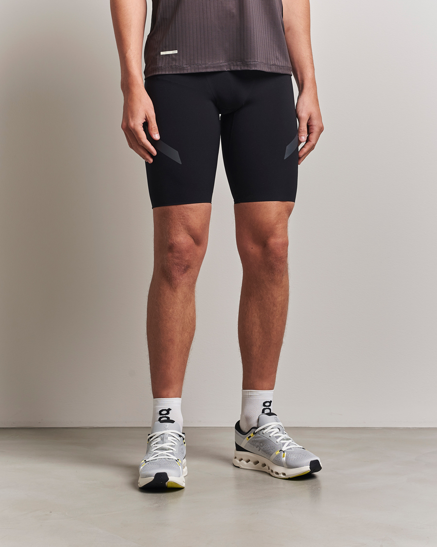 Herre | Shorts | SOAR Running | Half Tight Black