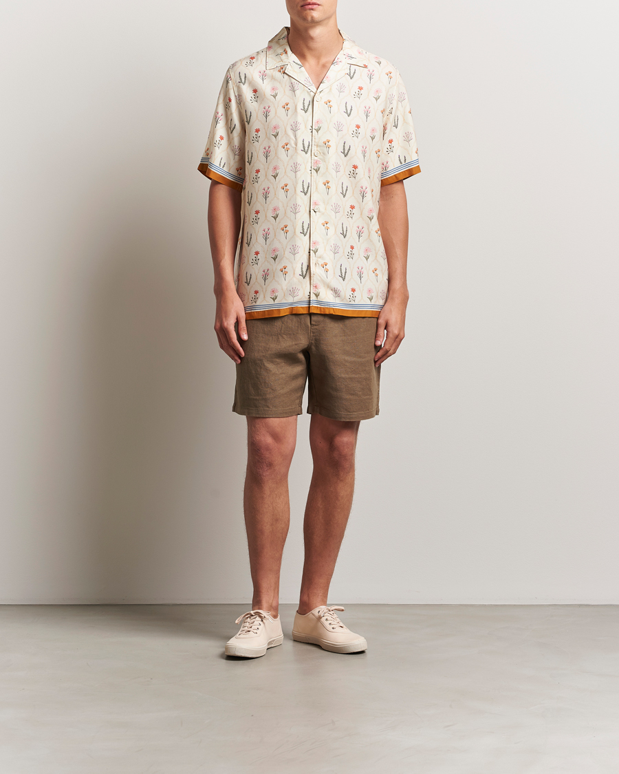 Herre | Skjorter | LES DEUX | Lucas AOP Wild Flower Shirt Ivory
