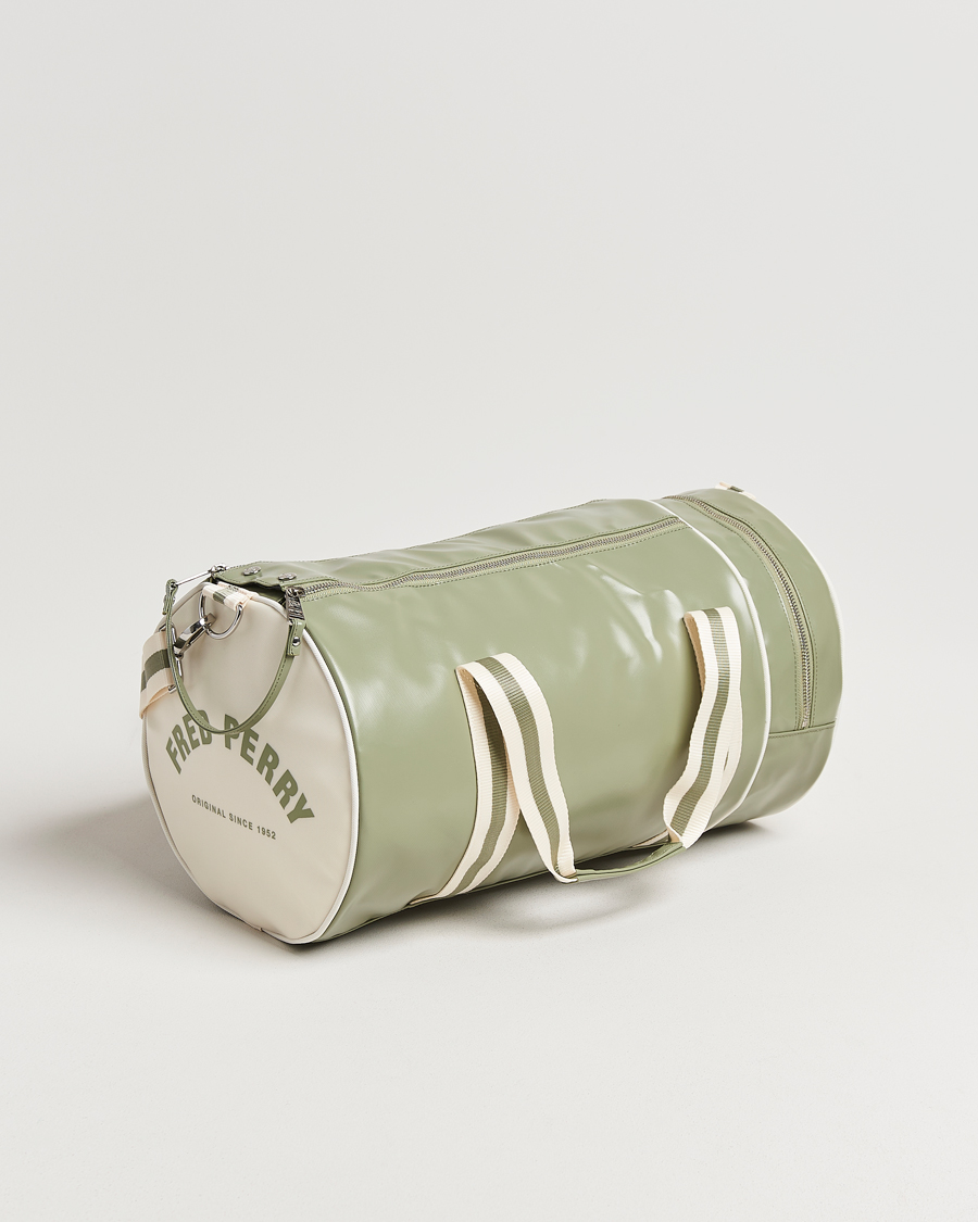 Herre | Tasker | Fred Perry | Classic Barrel Bag Olive Mint/White
