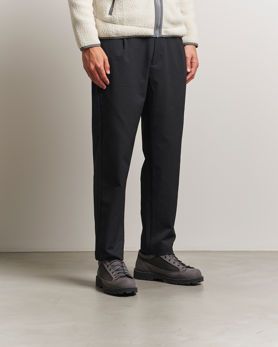Herre | Vandresko | Danner | Field GORE-TEX Low Boot Grey Nubuck