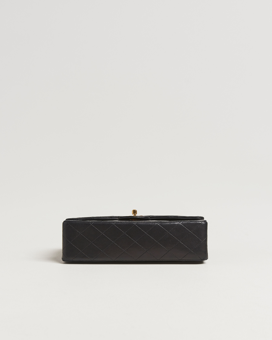 Herre | Gifts for Her | Chanel Pre-Owned | Classic Double Flap Medium Lambskin Black