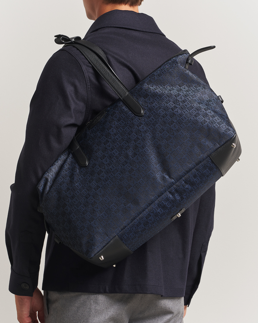 Herre | Tasker | Smythson | Canvas Stamp Small Travel Bag Navy
