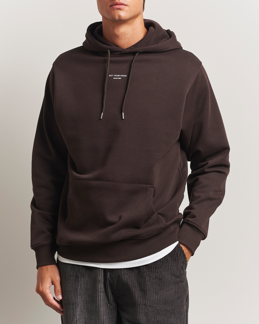 Herre | Trøjer | Drôle de Monsieur | Classic Slogan Hoodie Dark Brown