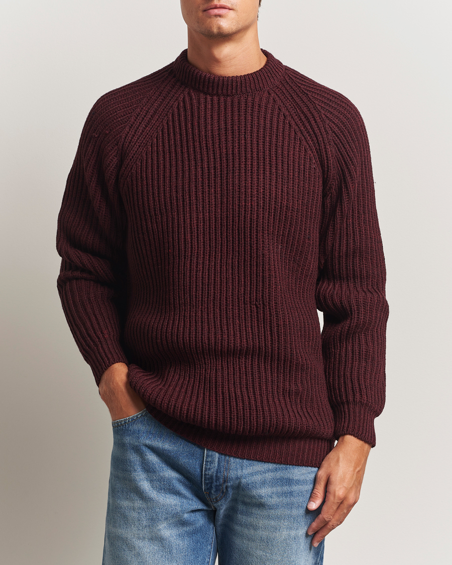 Herre | Trøjer | Gloverall | Fisherman Rib Chunky Wool Crew Neck Burgundy