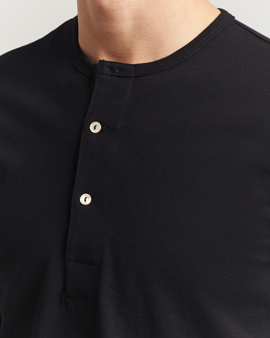 Herre | Trøjer | Merz b. Schwanen | Classic Fit Sturdy Organic Cotton Henley Black