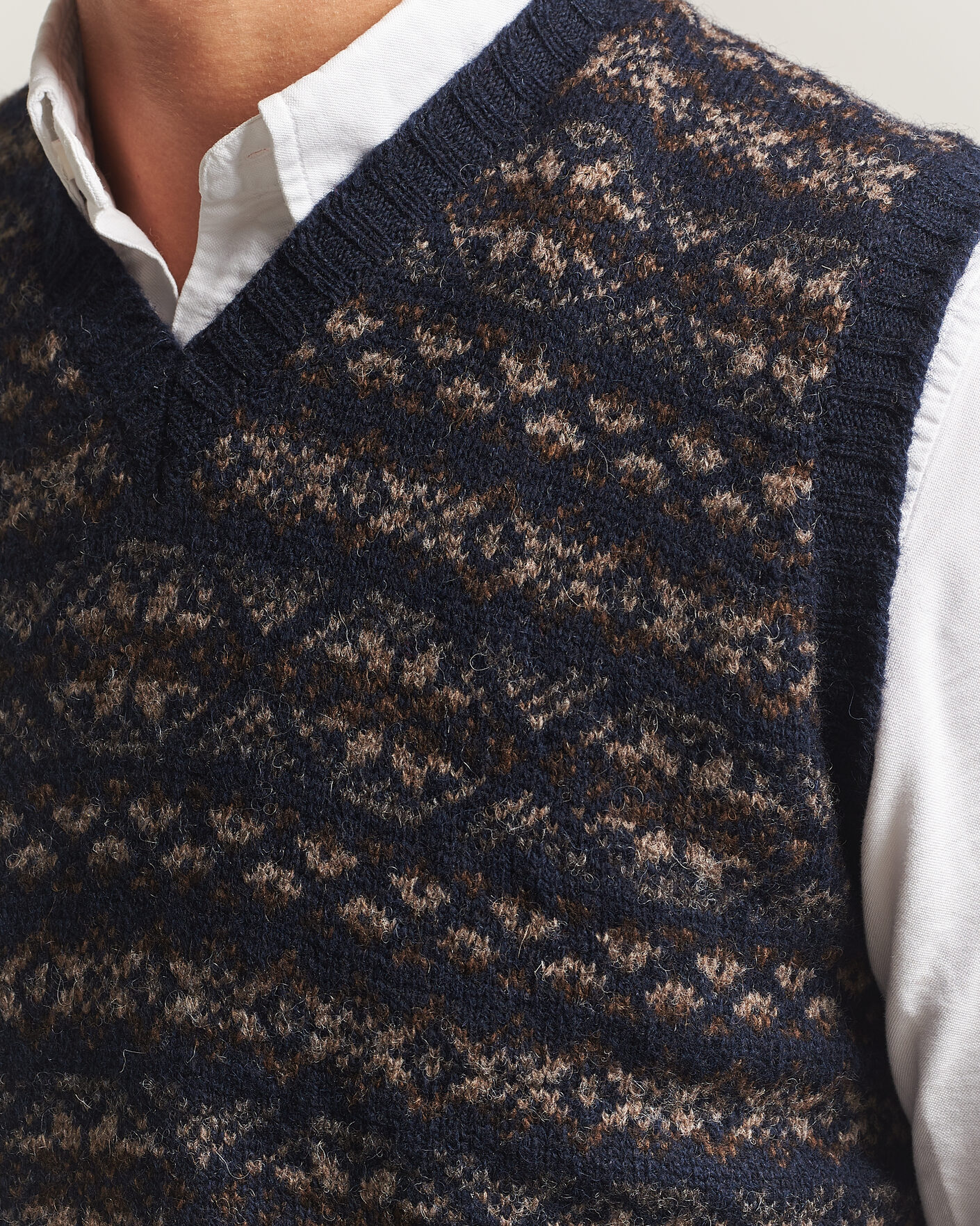 Herre | Trøjer | Jamieson's of Shetland | Jamiesons Of Shetland All Over Fair Isle Slipover Navy