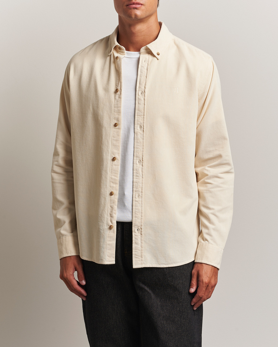 Herre | Skjorter | LES DEUX | Konrad Pinwale Corduroy Shirt Ivory