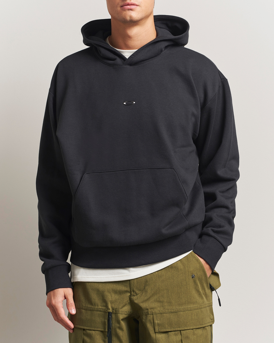 Herre | Trøjer | Oakley | Metal Rise Hoodie Blackout