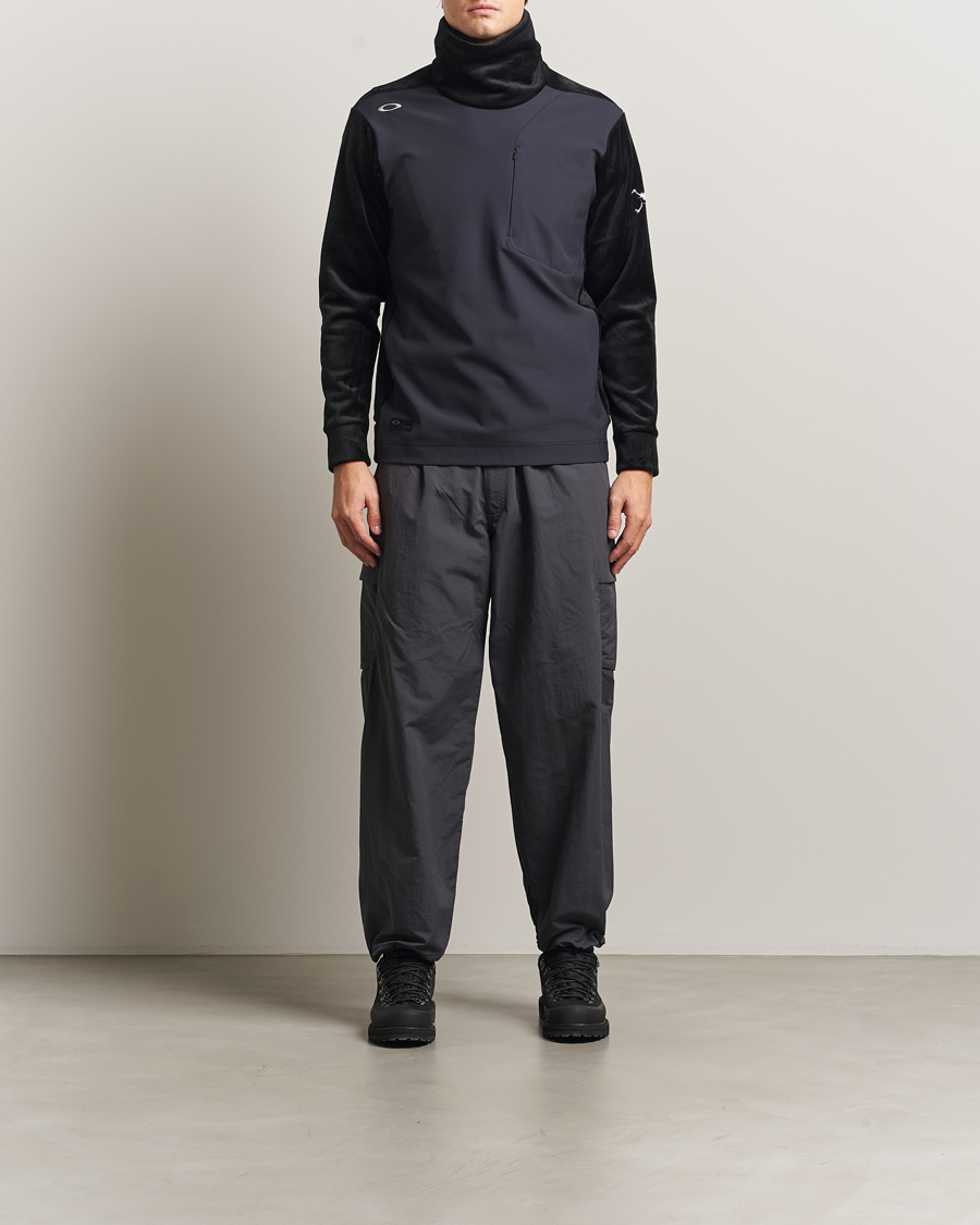 Herre | Trøjer | Oakley | FGL Skull Comfortable Turtle Neck Blackout