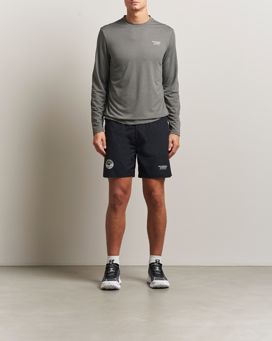Herre | T-Shirts | Pas Normal Studios | Balance Long Sleeve T-Shirt Medium Grey