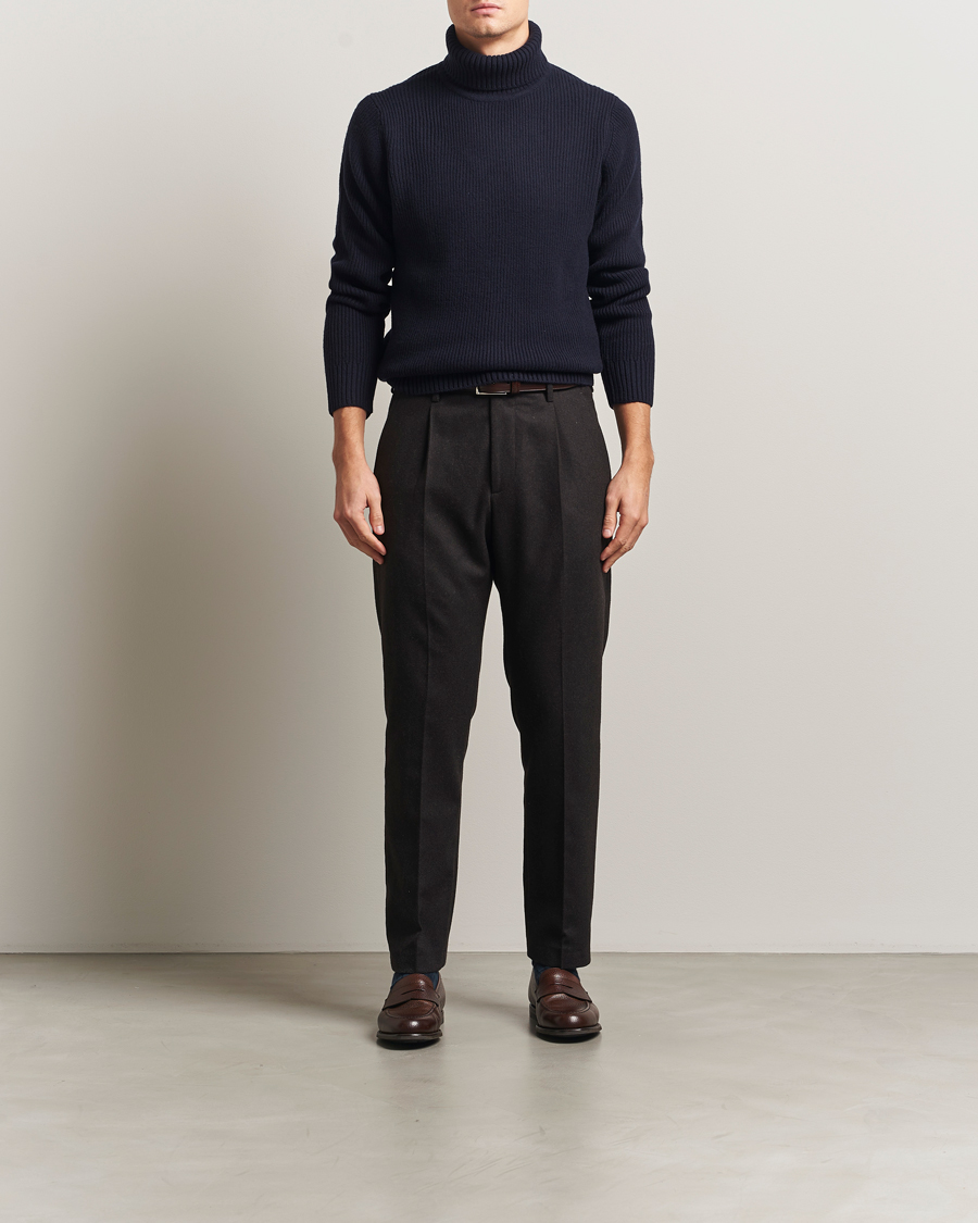 Herre | Trøjer | Charles Tyrwhitt | Chunky Merino Roll Neck Navy