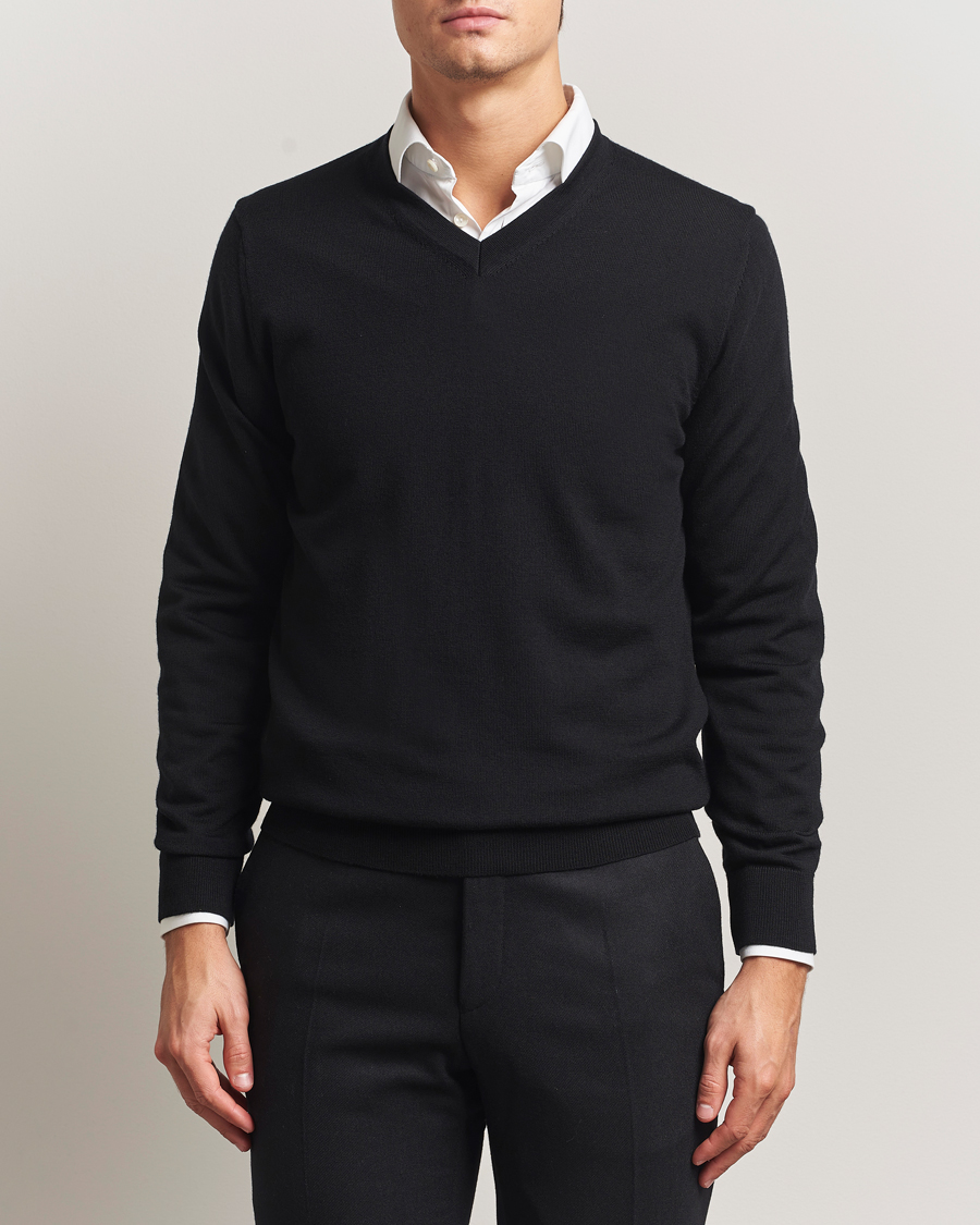 Herre | Trøjer | Charles Tyrwhitt | Pure Merino V-Neck Jumper Black
