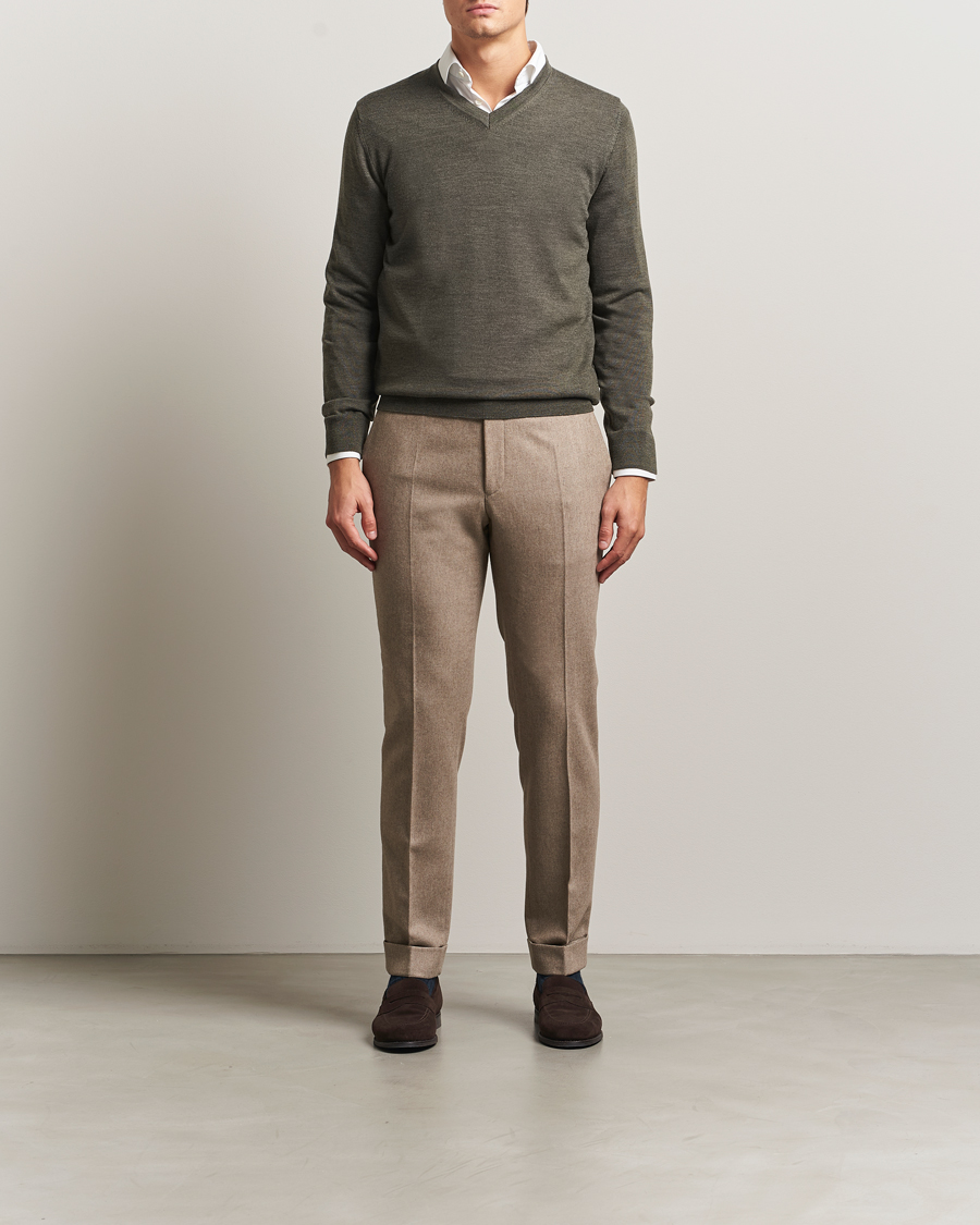 Herre | Trøjer | Charles Tyrwhitt | Pure Merino V-Neck Jumper Olive Green
