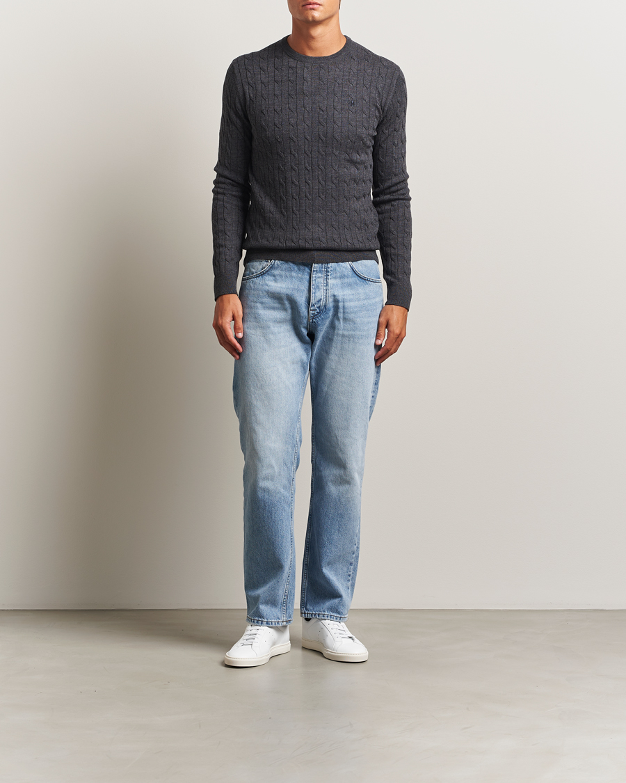Herre | Trøjer | Morris | Merino Cable O-Neck Grey