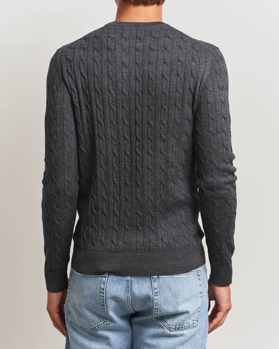 Herre | Trøjer | Morris | Merino Cable O-Neck Grey