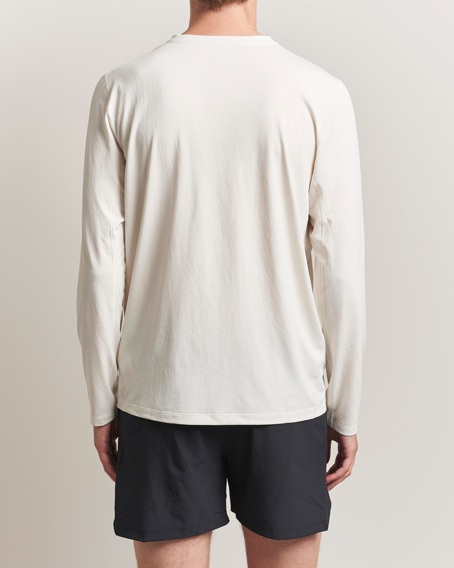 Herre | T-Shirts | Arc'teryx | Cormac Long Sleeve T-Shirt Arctic Silk Heather