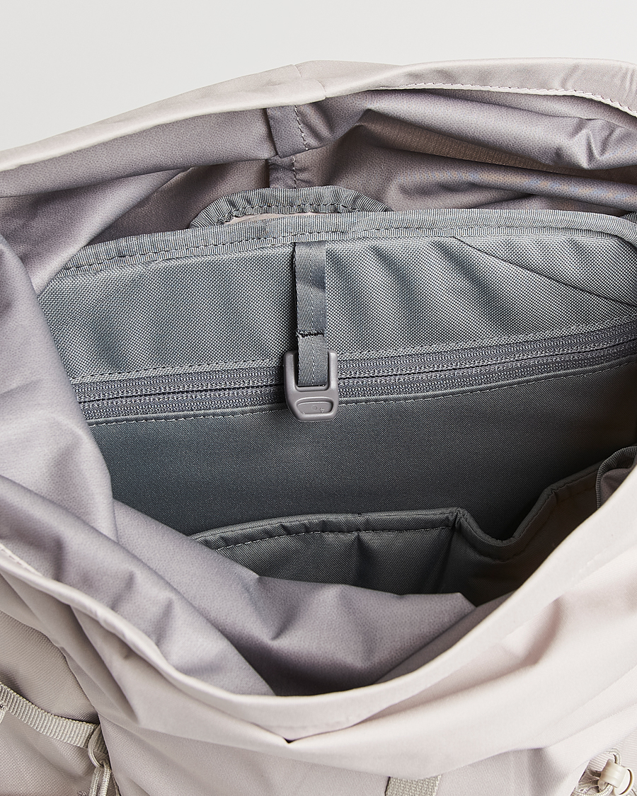 Herre | Tasker | Houdini | x Osprey Allt 20L Backpack Sandstorm