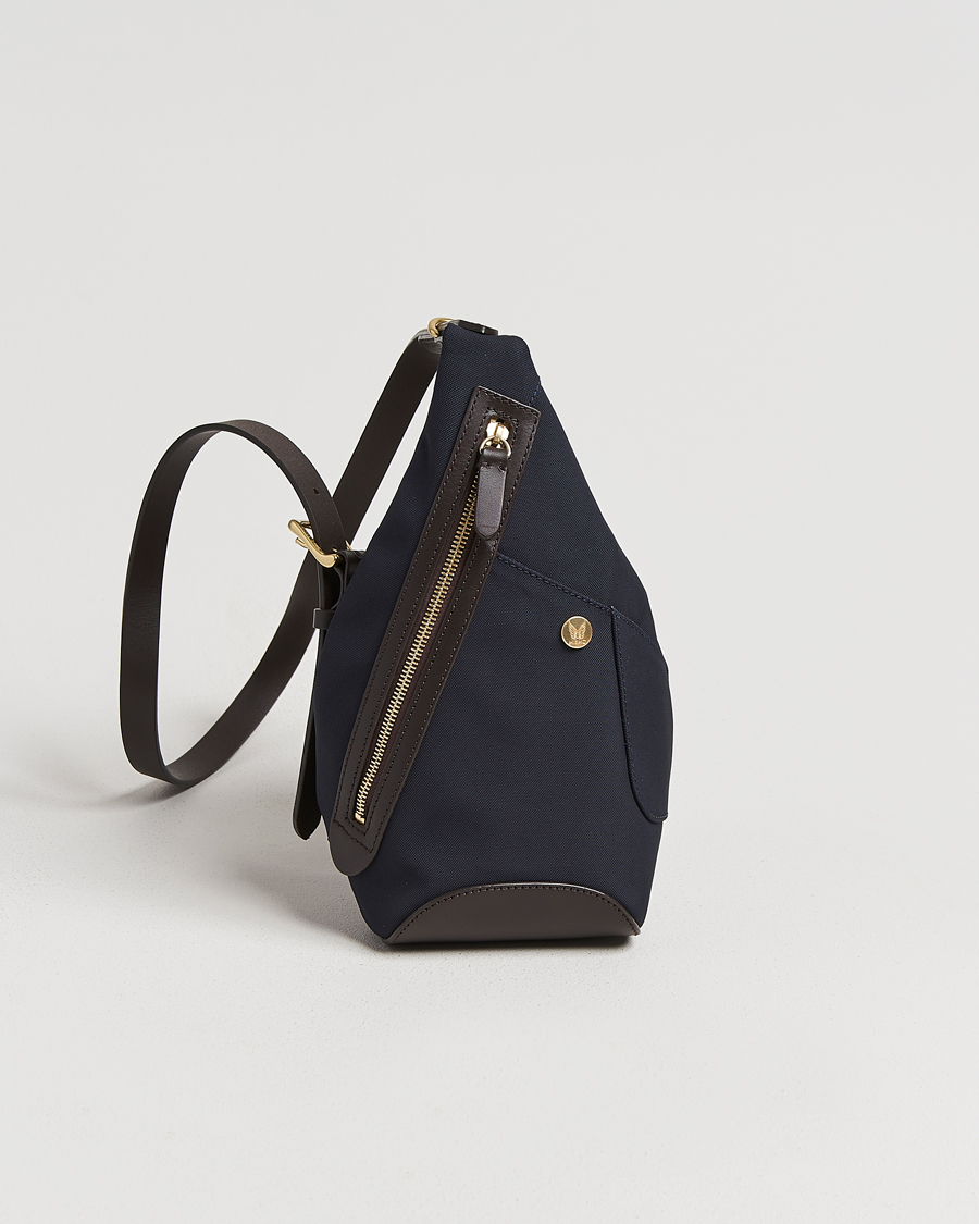 Herre | Tasker | Mismo | M/S Drop Crossbody Bag Navy/Dark Brown
