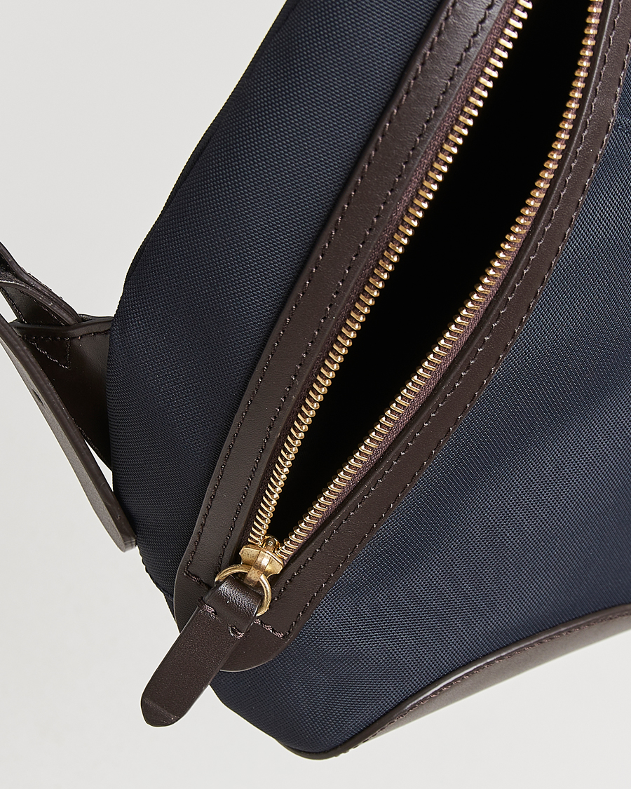 Herre | Tasker | Mismo | M/S Drop Crossbody Bag Navy/Dark Brown