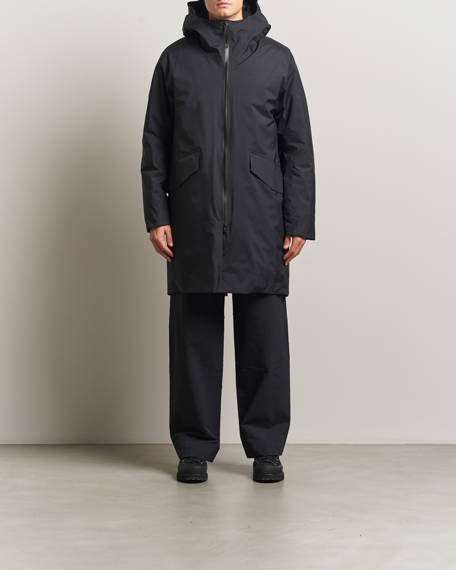 Arc'teryx Veilance Monitor GORE-TEX Down Coat Black - CareOfCarl.dk