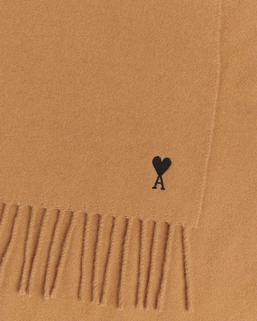 Herre | Halstørklæder | AMI | Heart Logo Scarf Camel