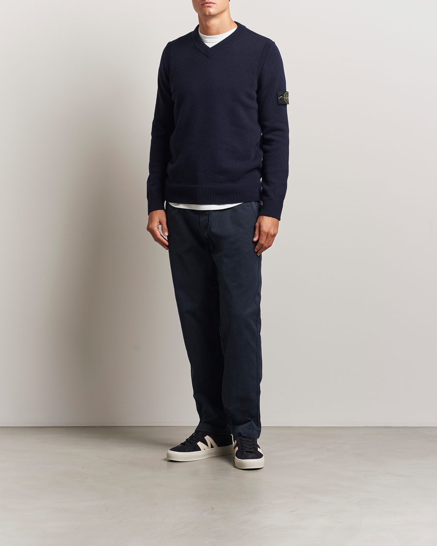 Herre | Trøjer | Stone Island | Knitted Lambswool V-Neck Navy