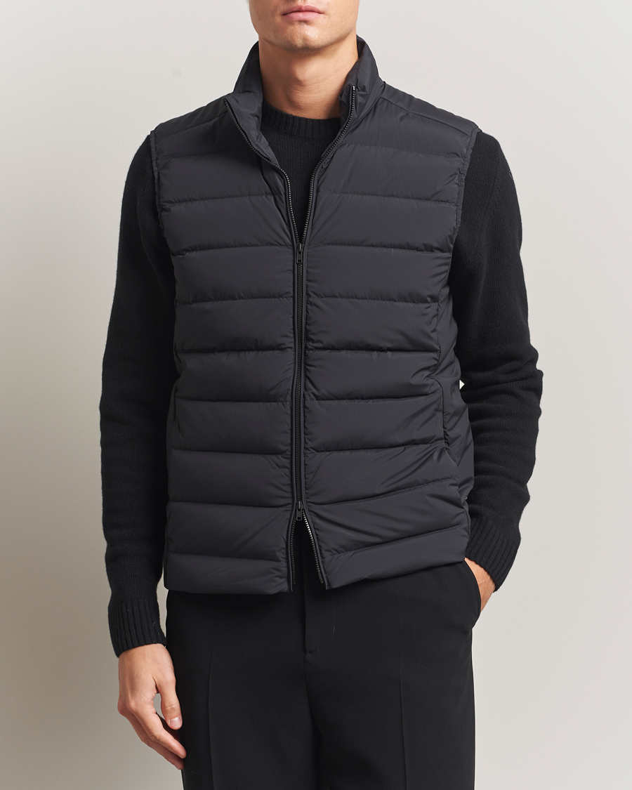 Herre | Veste | Scandinavian Edition | Ratio II Down Padded Vest Graphite