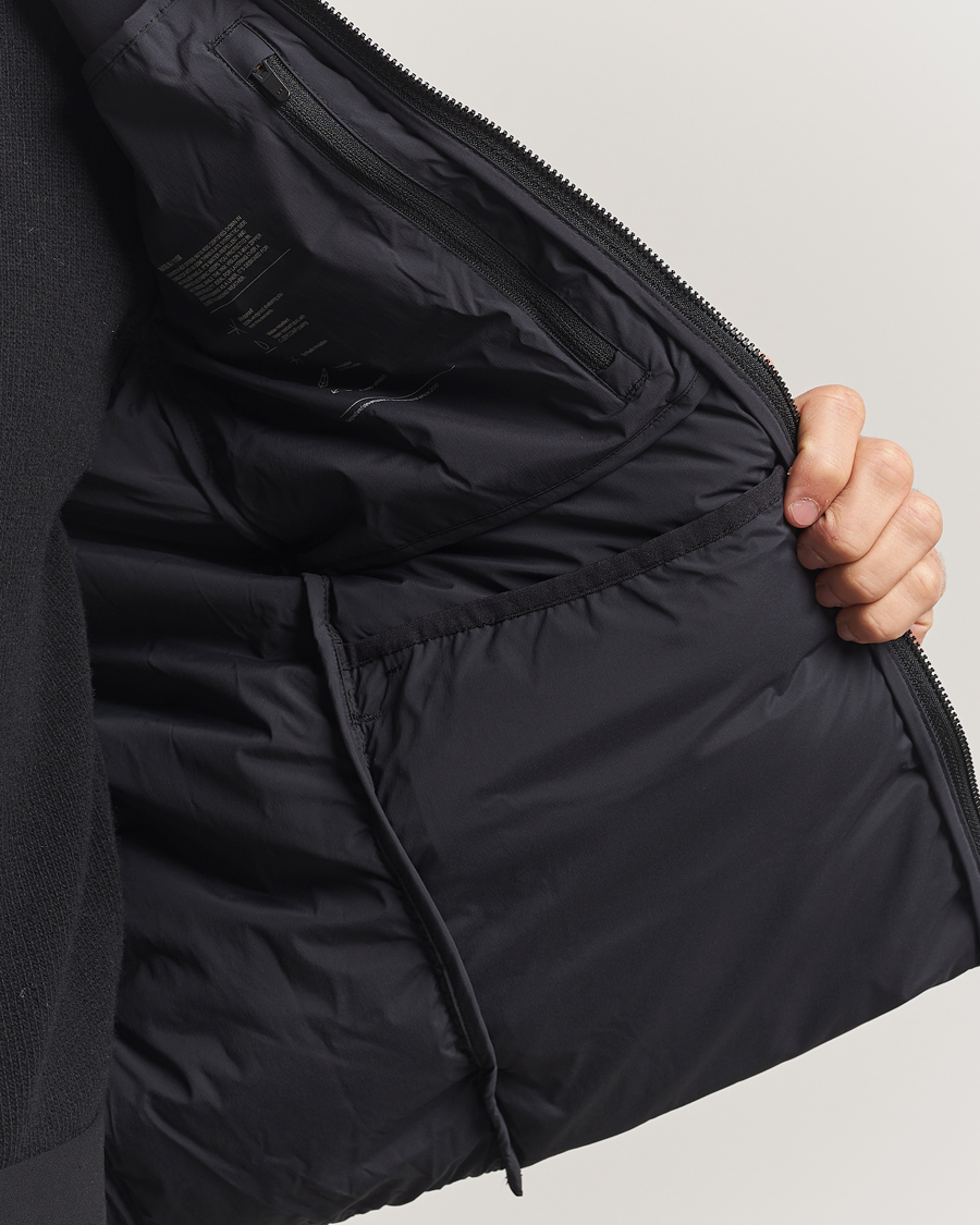 Herre | Veste | Scandinavian Edition | Ratio II Down Padded Vest Graphite