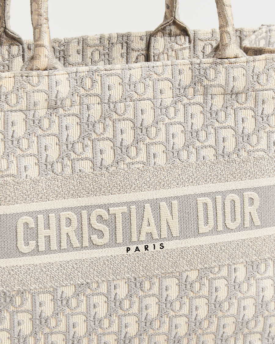 Herre | Gifts for Her | Dior Pre-Owned | Medium Dior Book Tote Light grey