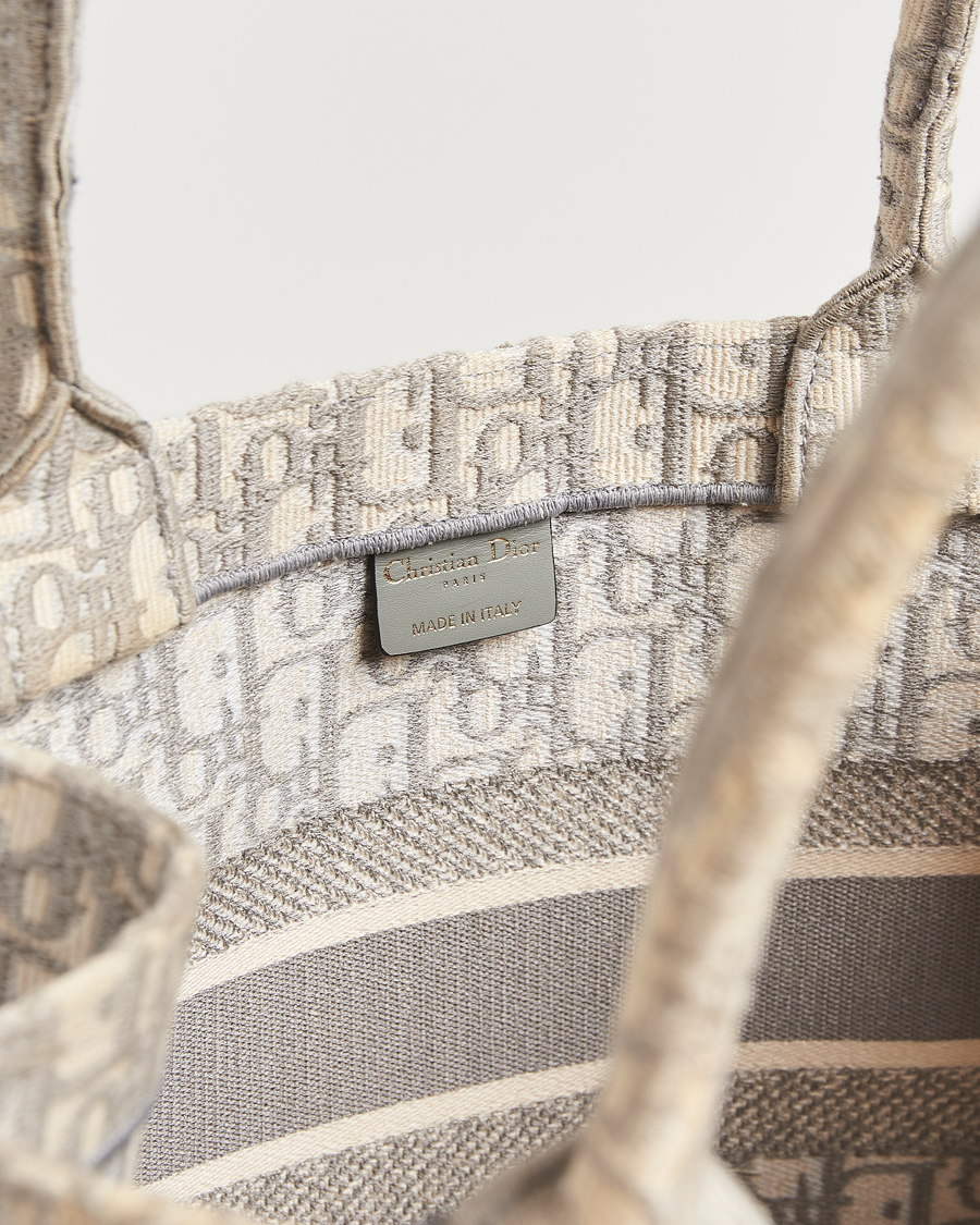 Herre | Gifts for Her | Dior Pre-Owned | Medium Dior Book Tote Light grey