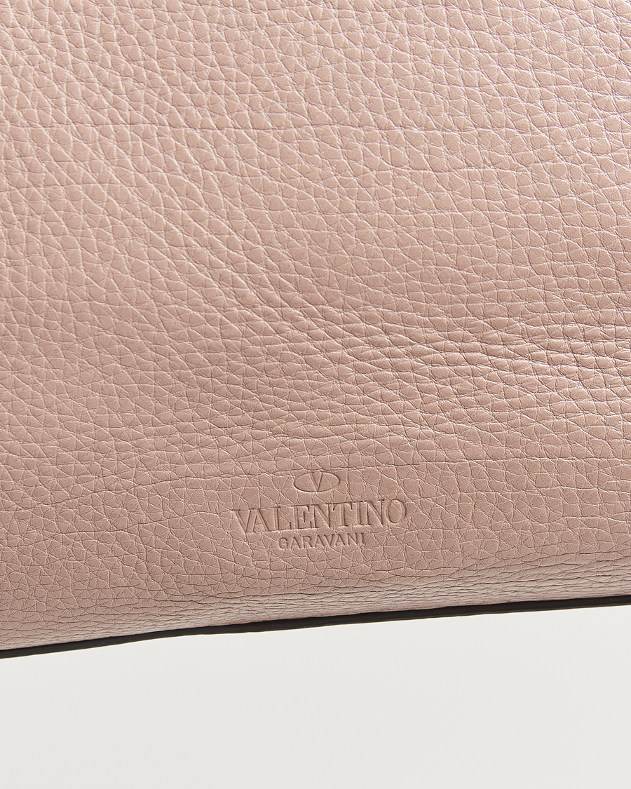 Herre | Pre-Owned & Vintage Bags | Valentino Pre-Owned | Medium Rockstud Tote Bag Poudre