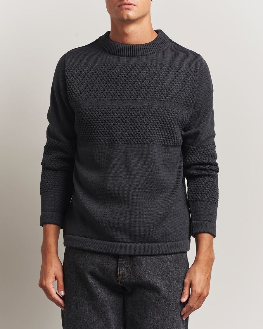 Herre | Trøjer | S.N.S. Herning | Fisherman Wool Crew Neck Molten Grey
