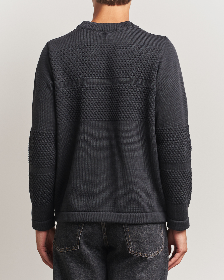 Herre | Trøjer | S.N.S. Herning | Fisherman Wool Crew Neck Molten Grey