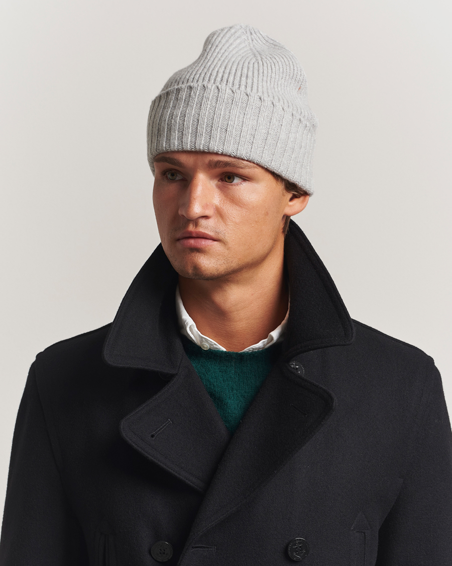 Herre | Huer | Robert Mackie | Kingswell Ribbed Wool/Cashmere Beanie Light Grey