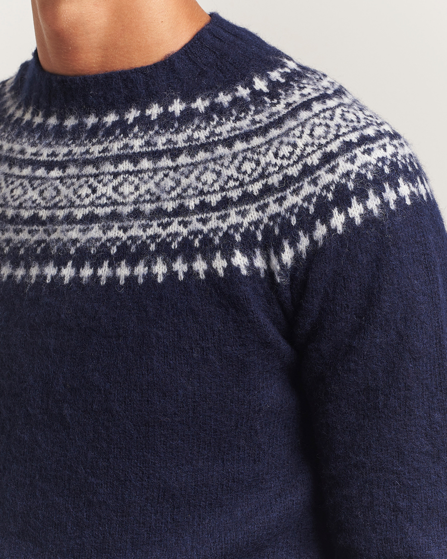 Herre | Trøjer | Harley Of Scotland | Brushed Supersoft Lambswool Yolk Fairisle Navy