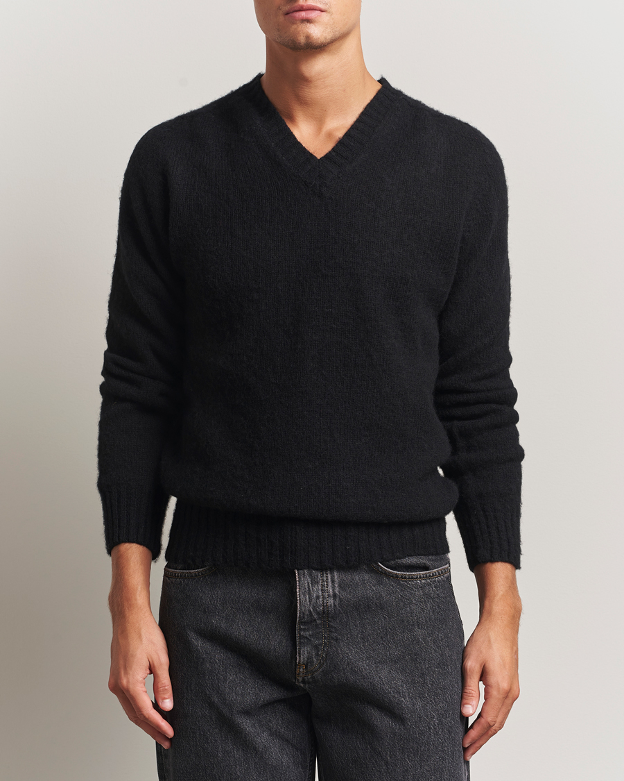 Herre | Trøjer | Harley Of Scotland for Care of Carl | Harley Of Scotland Brushed Supersoft Lambswool V-Neck Black
