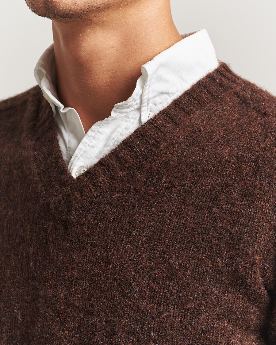 Herre | Trøjer | Harley Of Scotland for Care of Carl | Harley Of Scotland Brushed Supersoft Lambswool V-Neck Brown