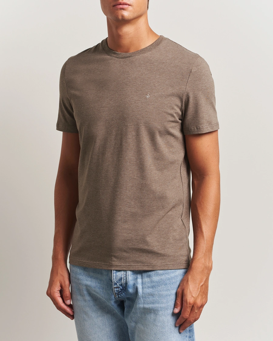 Herre | T-Shirts | Morris | James Crew Neck T-Shirt Brown