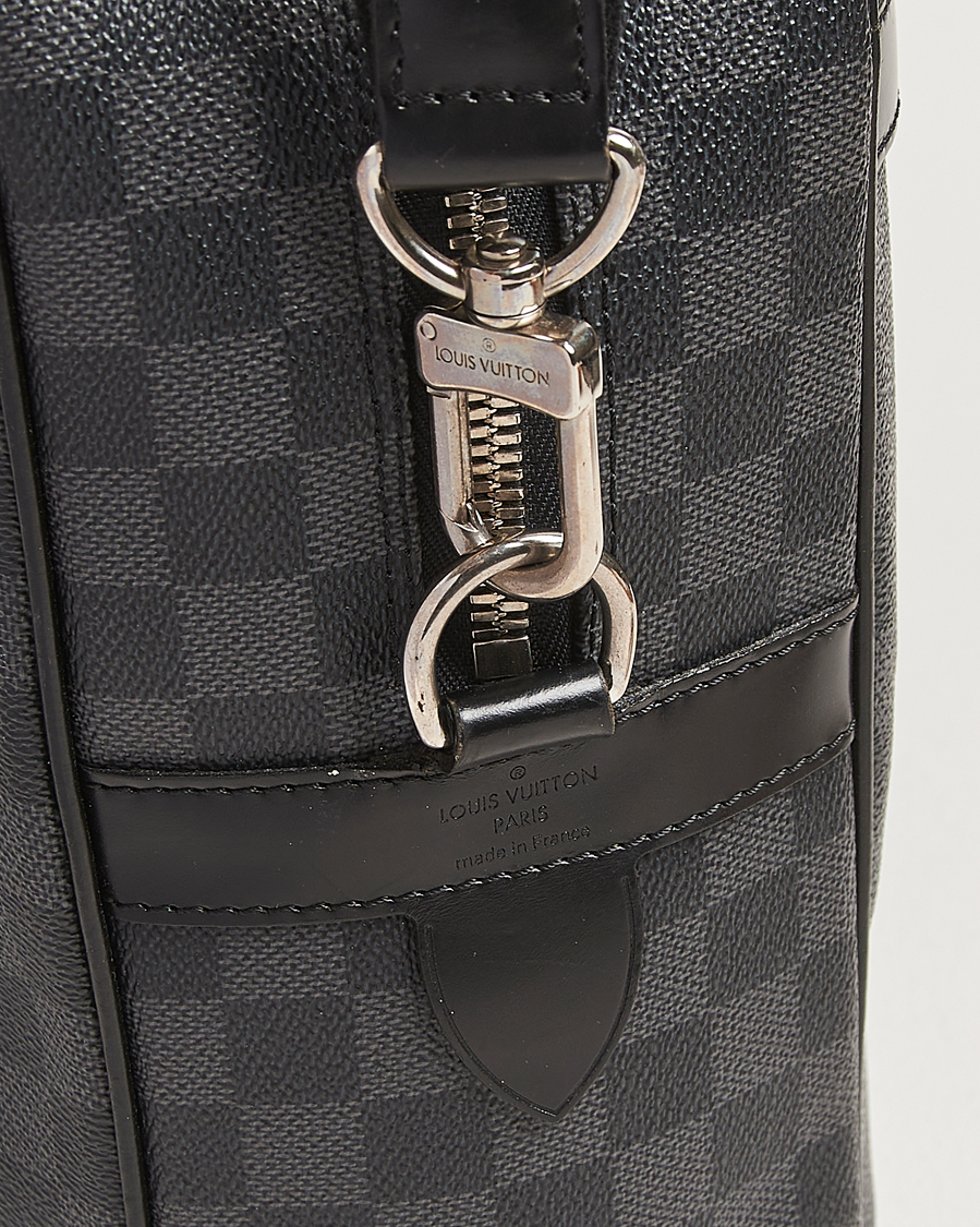 Herre | Pre-Owned & Vintage Bags | Louis Vuitton Pre-Owned | Porte Document Voyager Damier Graphite