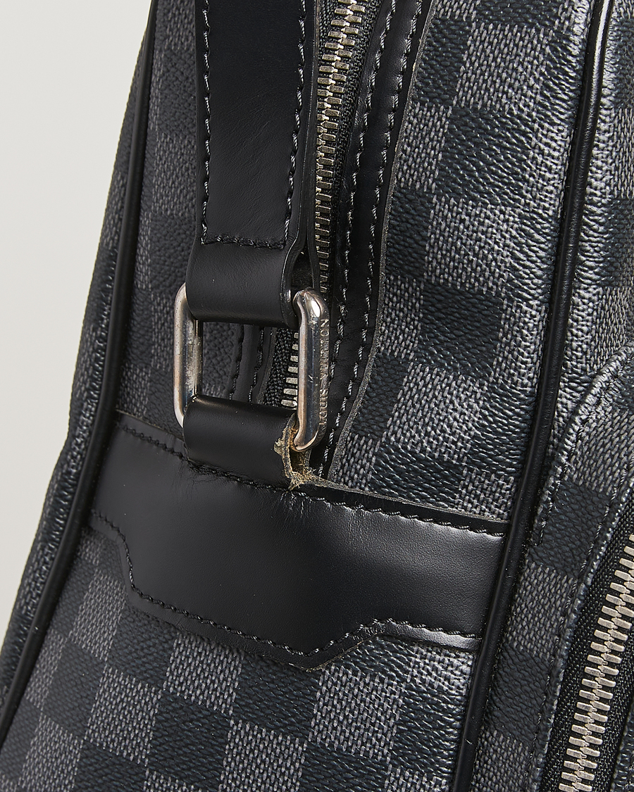 Herre | Pre-Owned & Vintage Bags | Louis Vuitton Pre-Owned | Leoh Shoulder Bag Damier Graphite